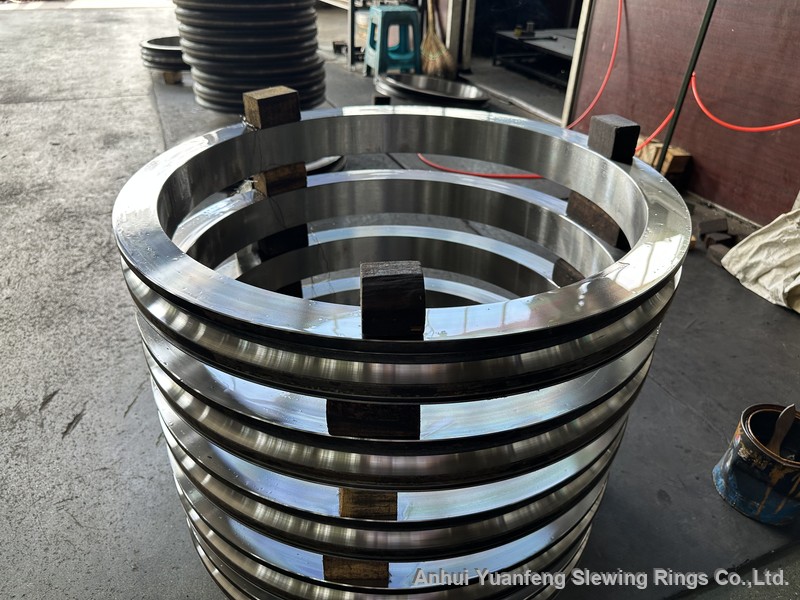 Slewing ring semi-finished machining Slewing ring semi-finished machining